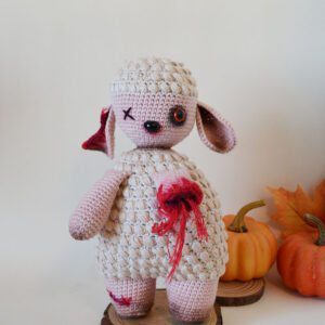 Imagen de la ovejita zombie, patrón amigurumi