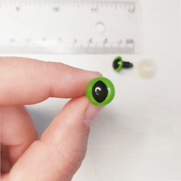 ojo de seguridad de gato de color verde de 10 mm